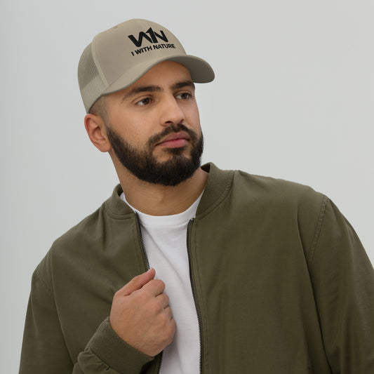 BEE WISDOM - BLACK - TRUCKER HAT