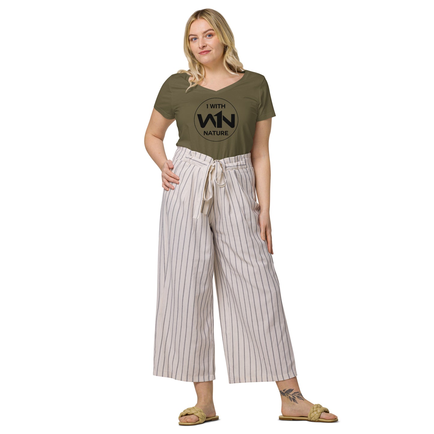 BEE SOUL SAVIOR - BLACK - WOMEN’S V-NECK T-SHIRT
