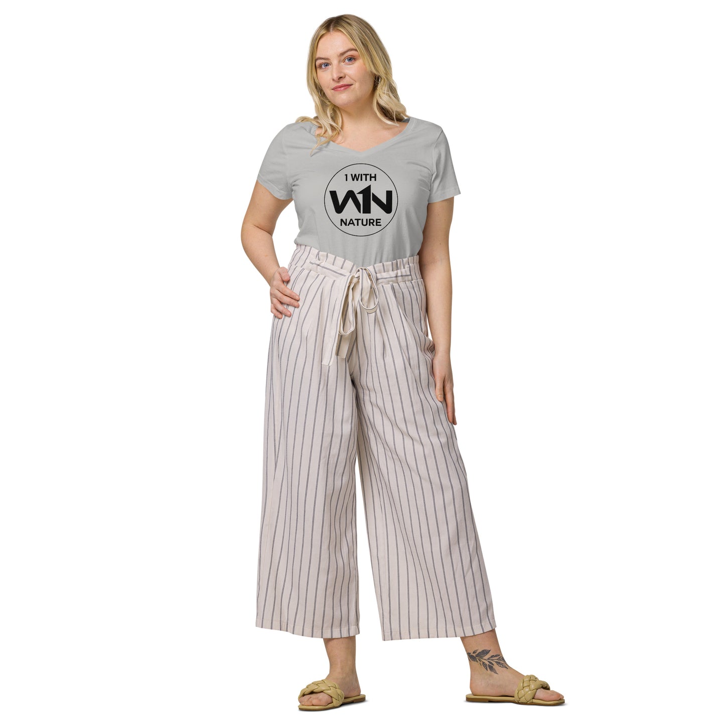 BEE SOUL SAVIOR - BLACK - WOMEN’S V-NECK T-SHIRT